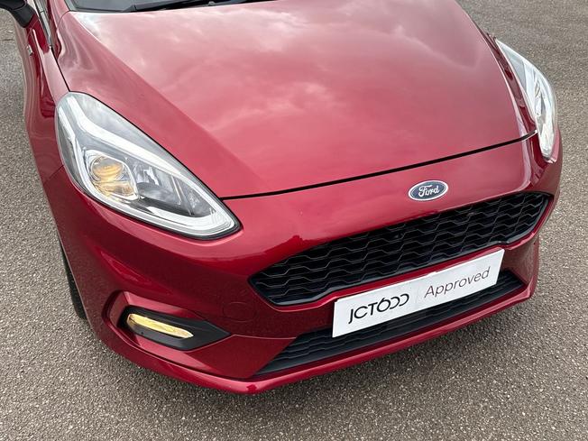 FORD Fiesta Photo 30