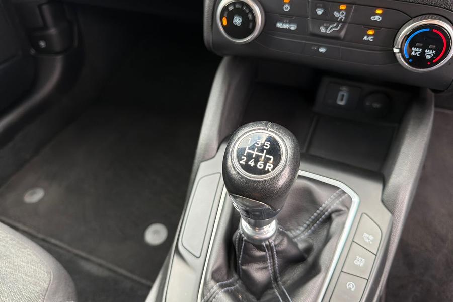 Ford Focus Photo autoimg-d734900d49b7faf37ddb0bf073f3f88f78ebb4b5.jpg