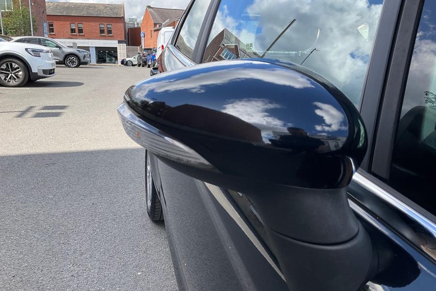 Ford FIESTA Photo autoimg-d73694168abc833f7dfdc0c006bbd33e12a2eec5.jpg