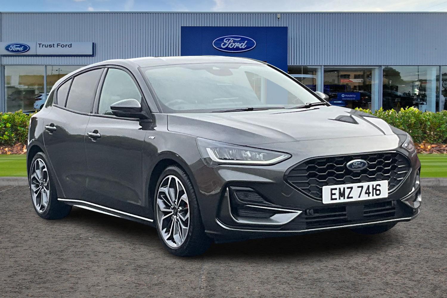 Ford Focus Photo 0