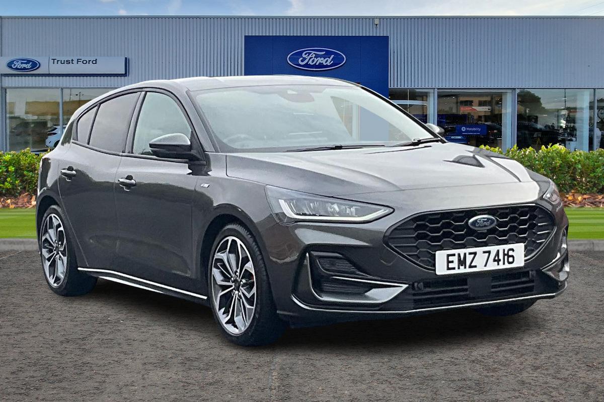 Ford Focus listing photo