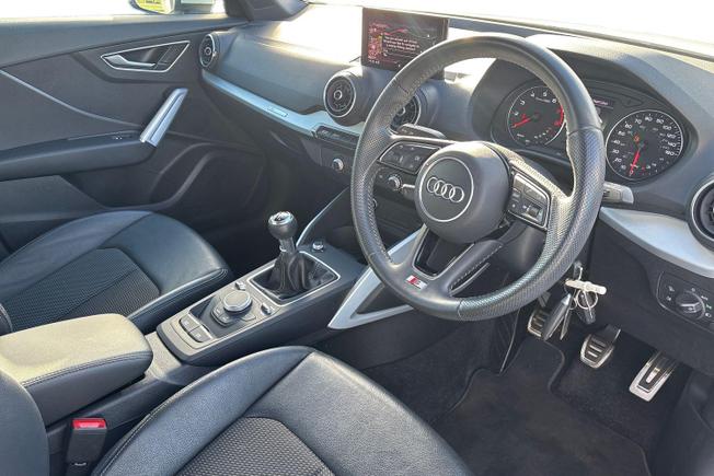 AUDI Q2 Photo 6