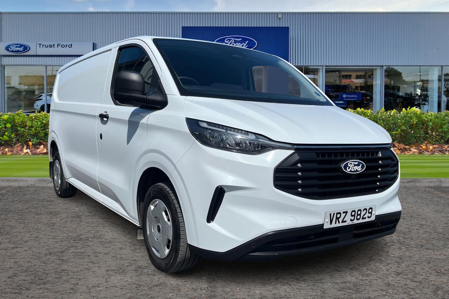 Ford Transit Custom Photo 0