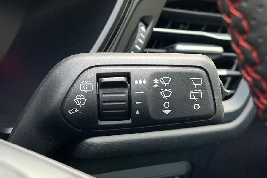Ford Kuga Photo autoimg-d7456e301c7432609fb2d97a38406bb66114ff1e.jpg