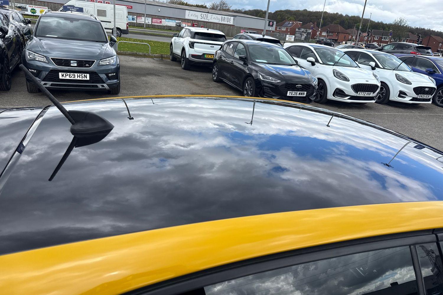 Peugeot 208 Photo 34