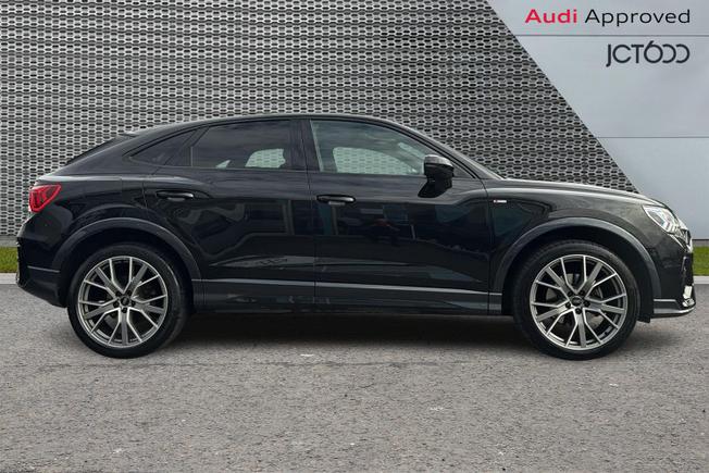 Audi Q3 Photo 4