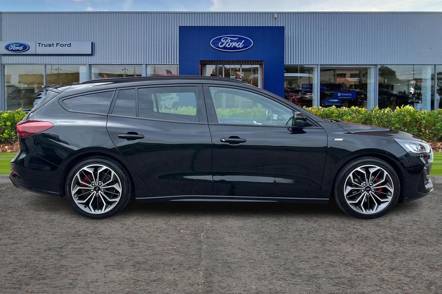 Ford FOCUS Photo autoimg-d74f30bf0b607679d9a5ca81c9f6d0ac61605312.jpg