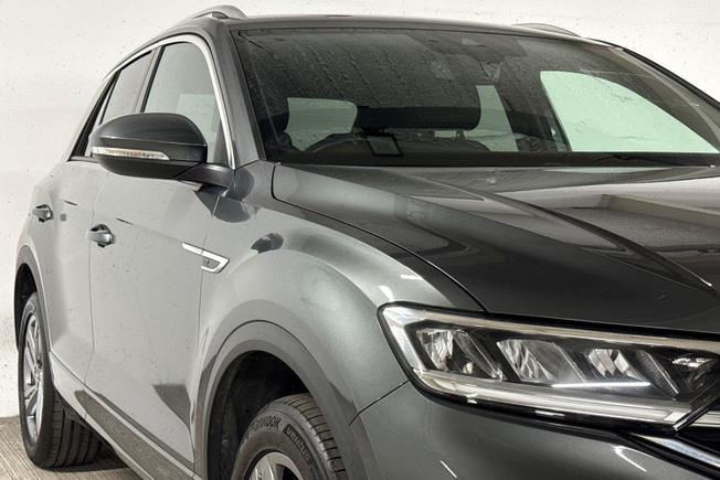 VOLKSWAGEN T-Roc Photo 38