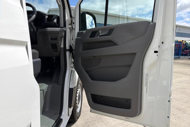 VOLKSWAGEN Crafter Photo 33