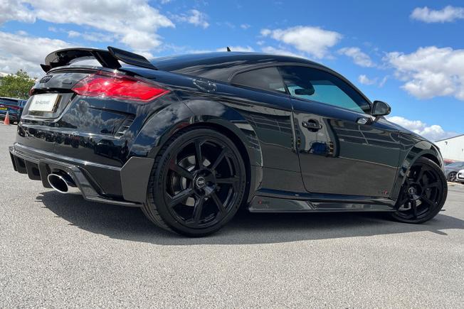 Audi TT RS Photo 32