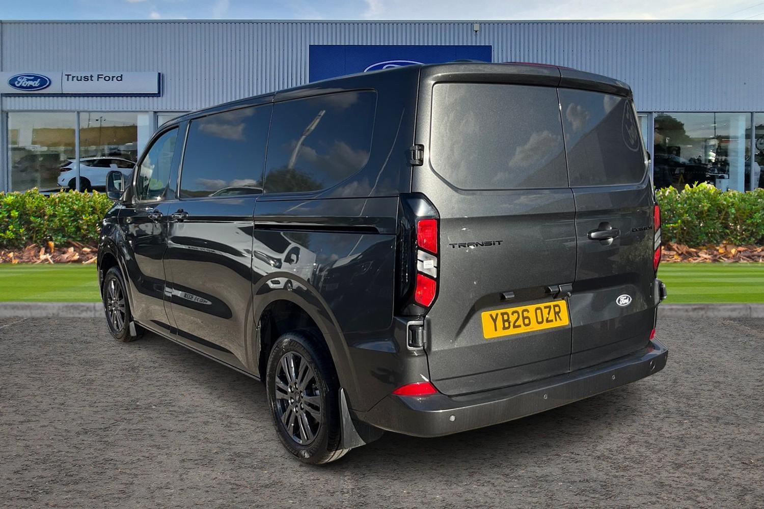Ford TRANSIT CUSTOM Photo 1