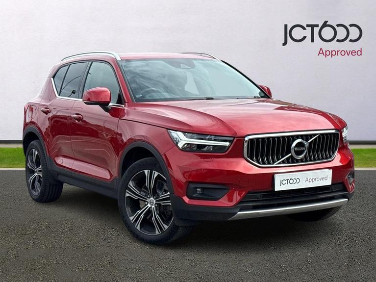 Used VOLVO Xc40