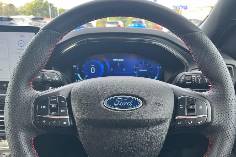 Ford FOCUS Photo autoimg-d7650b67e96e17a898d4cf0e577b151a56e5c1d8.jpg