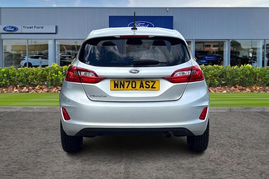 Ford Fiesta Photo autoimg-d76576ff7c646f0ba485379a3362784b67c6271e.jpg