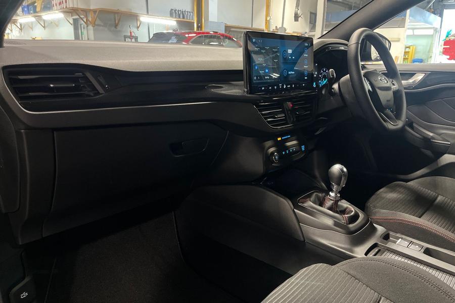 Ford Focus Photo autoimg-d76621f268d1e1cfea6bf04a0705582310aff041.jpg