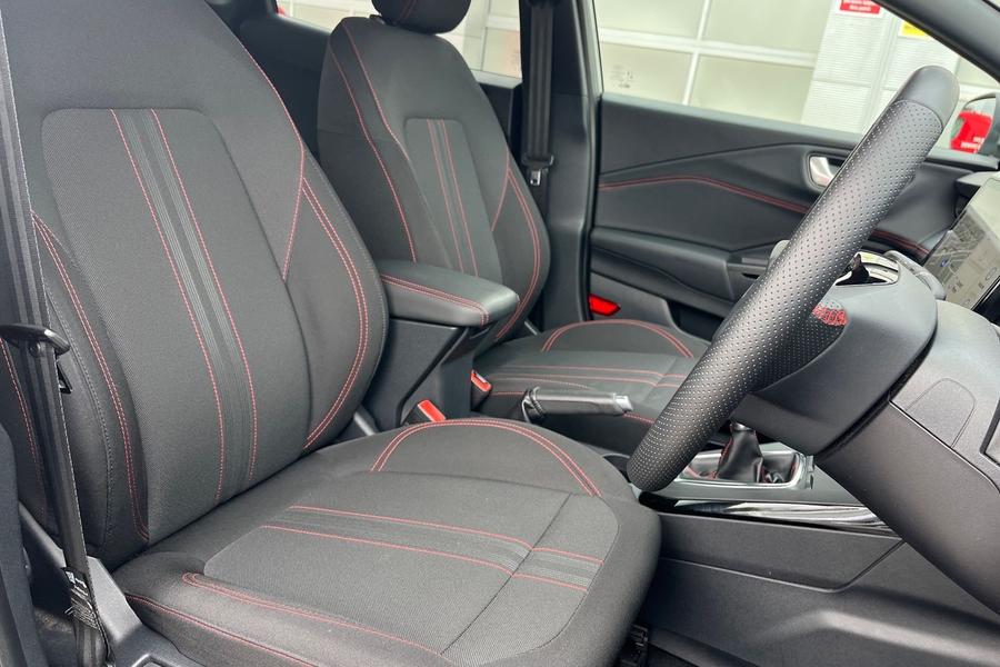 Ford PUMA Photo autoimg-d767d1acdb0abb1d1c915e75f125b00ec1501bbd.jpg