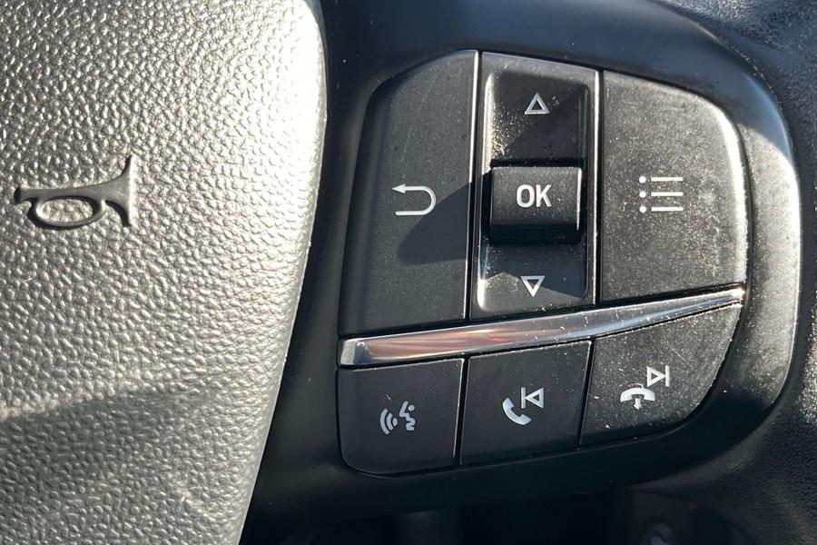 Ford FIESTA Photo autoimg-d76935d9a2593eb1abf8e260888074c2e9996598.jpg