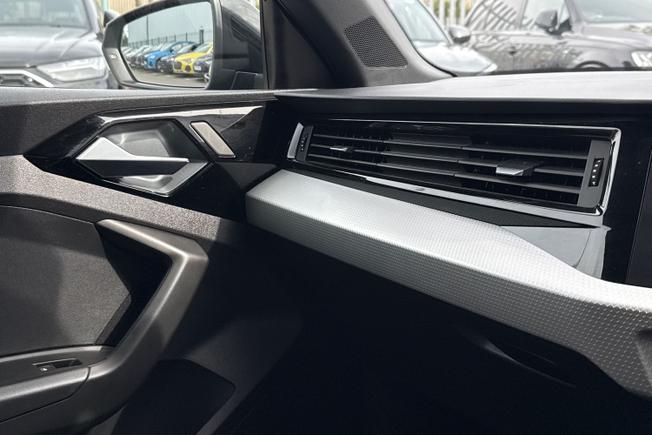 AUDI A1 Photo 34