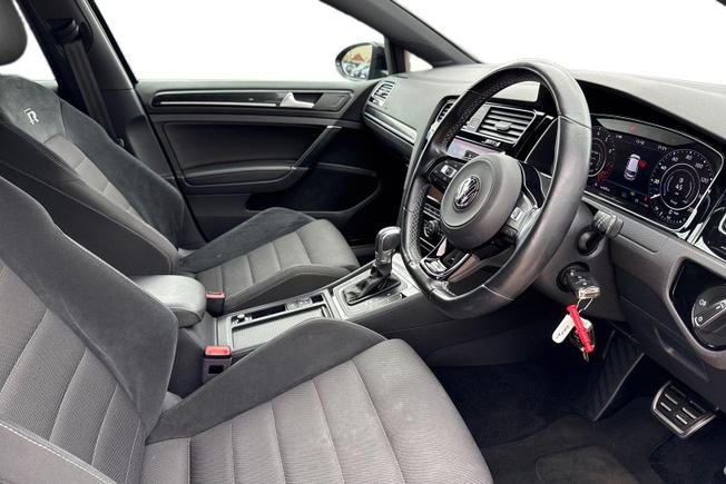 VOLKSWAGEN Golf Photo 6