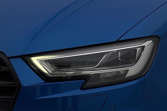 AUDI S3 Photo 19