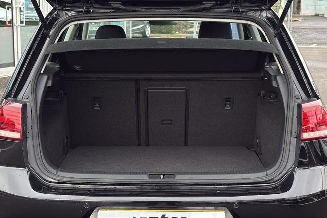 VOLKSWAGEN Golf Photo 12