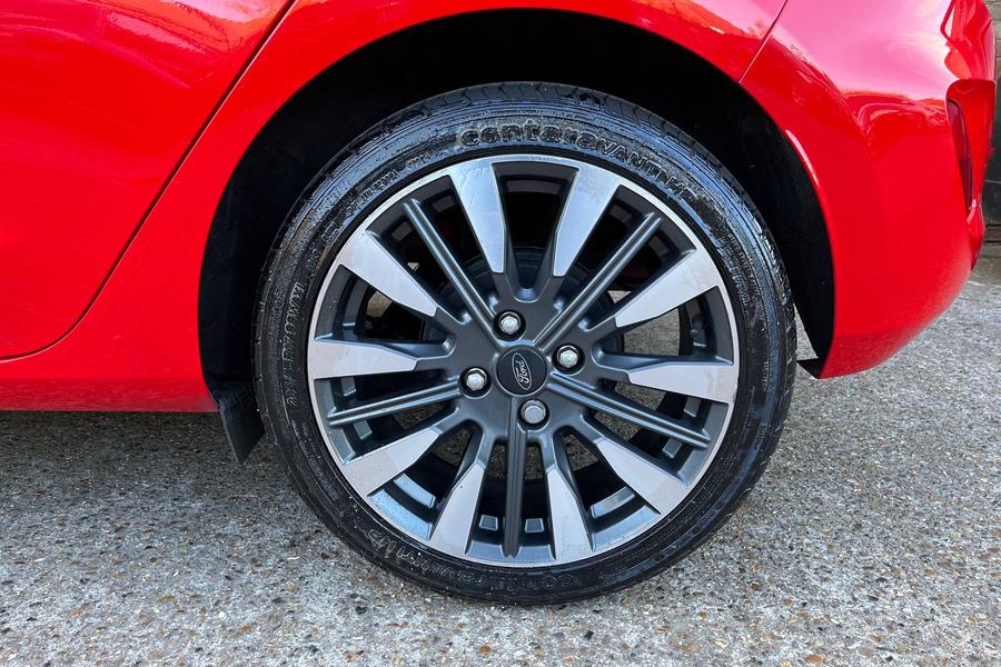 Ford FIESTA Photo autoimg-d7723b3ad8ad22b1c5d461b75db789e898d4f377.jpg