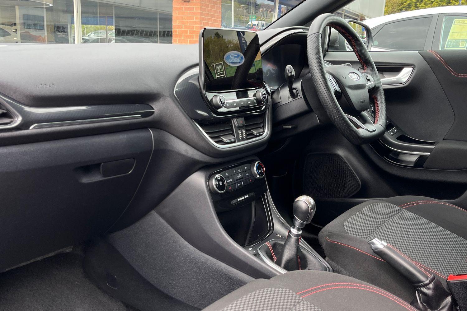 Ford PUMA Photo 17