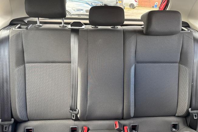 VOLKSWAGEN Polo Photo 27