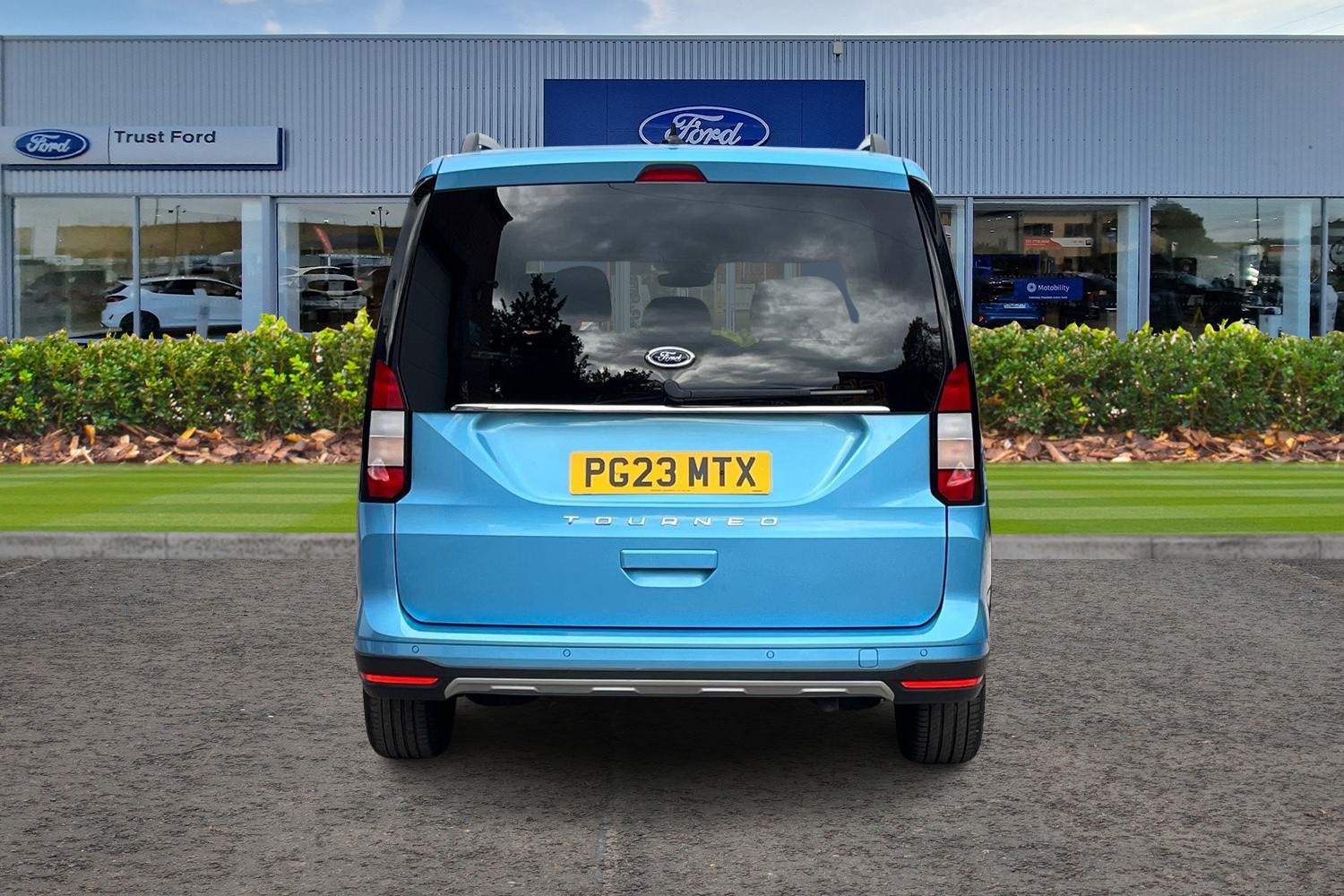 Ford TOURNEO CONNECT Photo 6