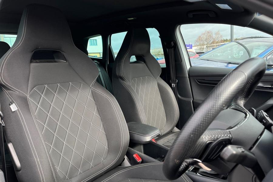 Skoda KAROQ Photo autoimg-d77f7897d03e5293882a8138a0a34cb2d1e5aa77.jpg