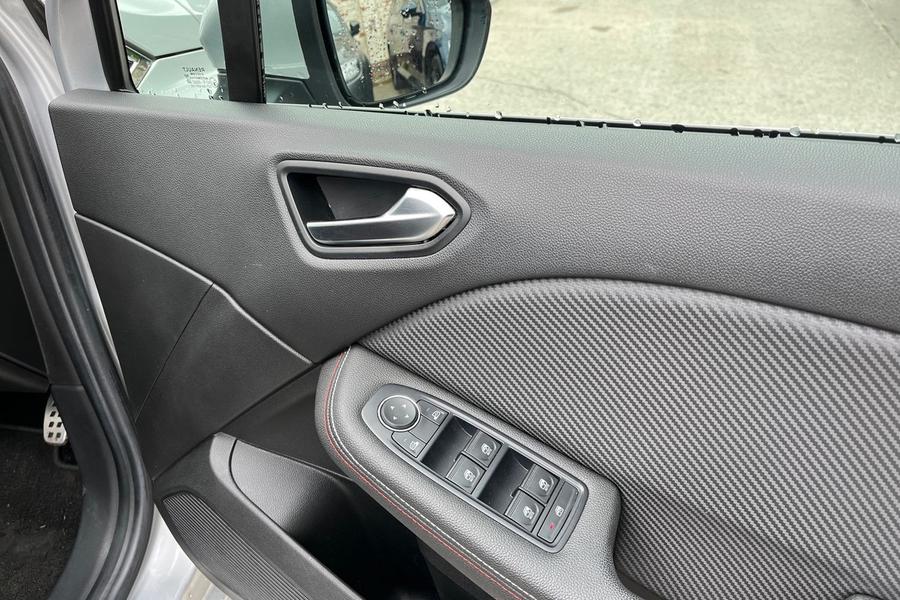 Renault CLIO Photo autoimg-d790594922b4b12fd30fb8a920717bbea441eb2e.jpg