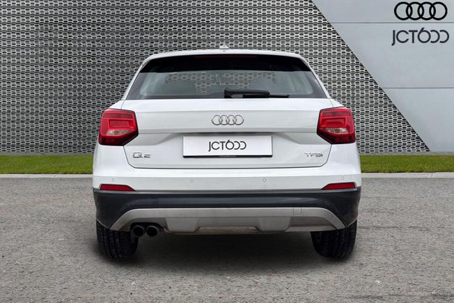 AUDI Q2 Photo 8