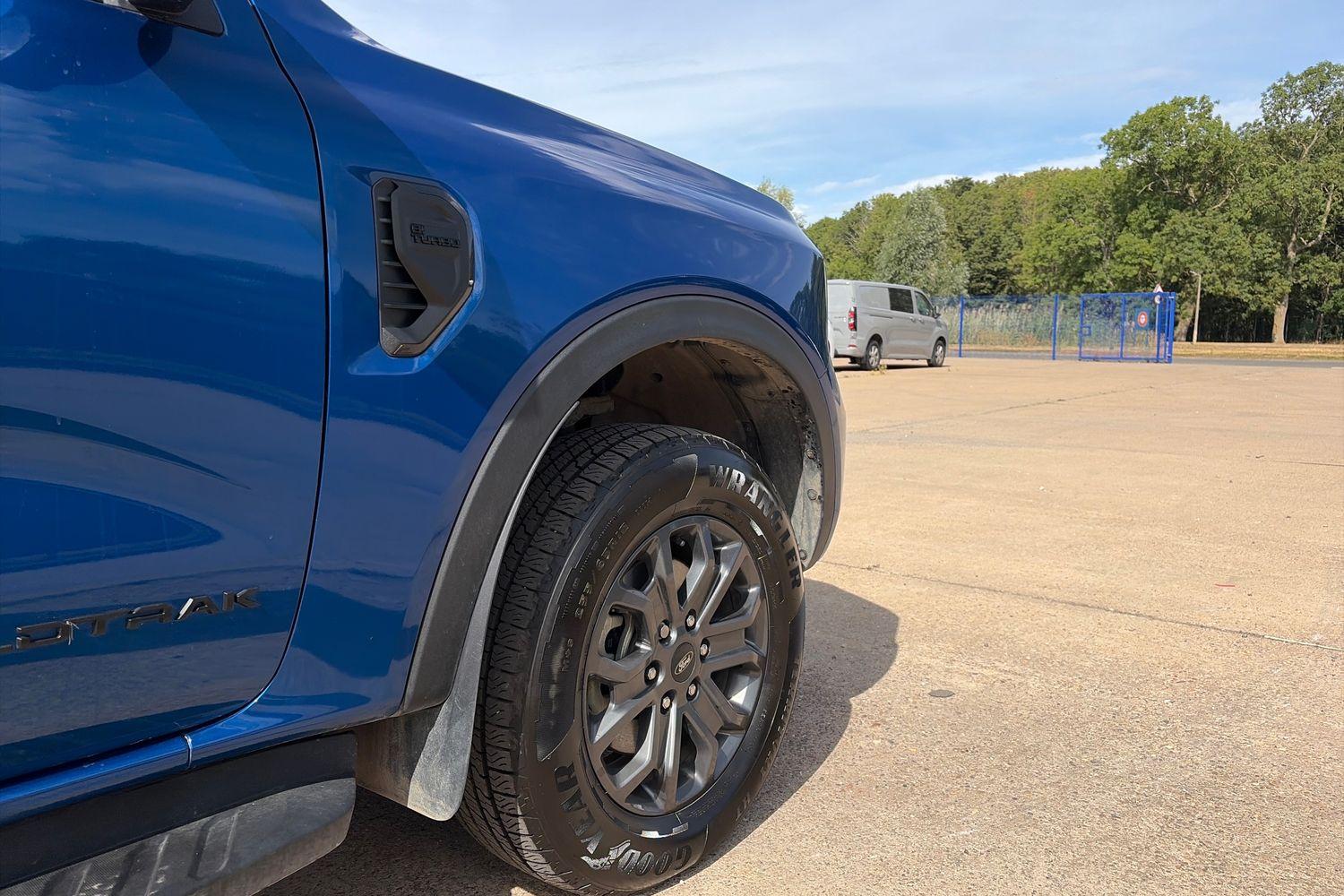 Ford RANGER Photo 20