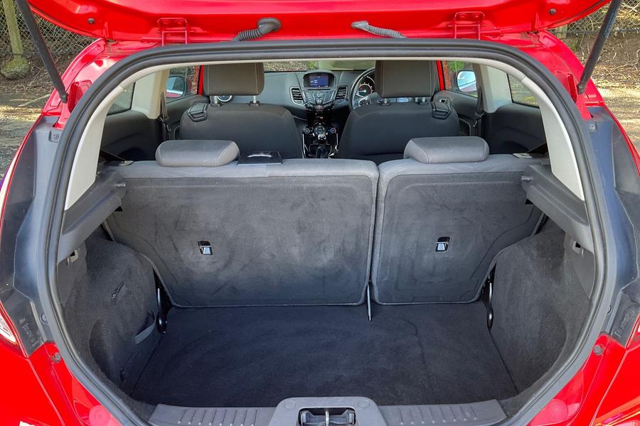 Ford Fiesta Photo autoimg-d7968ed39af8e2baa33348137dbc686c4900f380.jpg