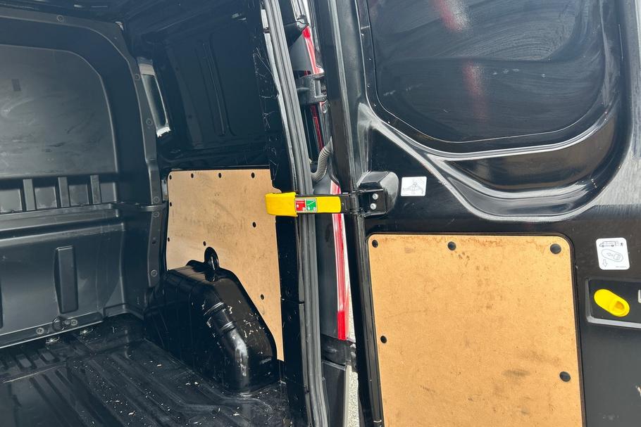 Used Ford TRANSIT CUSTOM ST72VXL 28