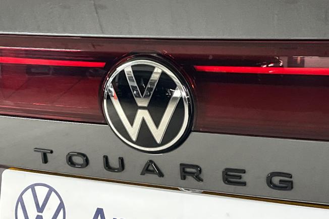 VOLKSWAGEN Touareg Photo 36