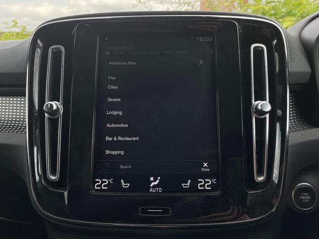 VOLVO XC40 Photo 14