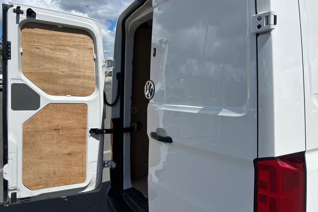 VOLKSWAGEN Crafter Photo 28