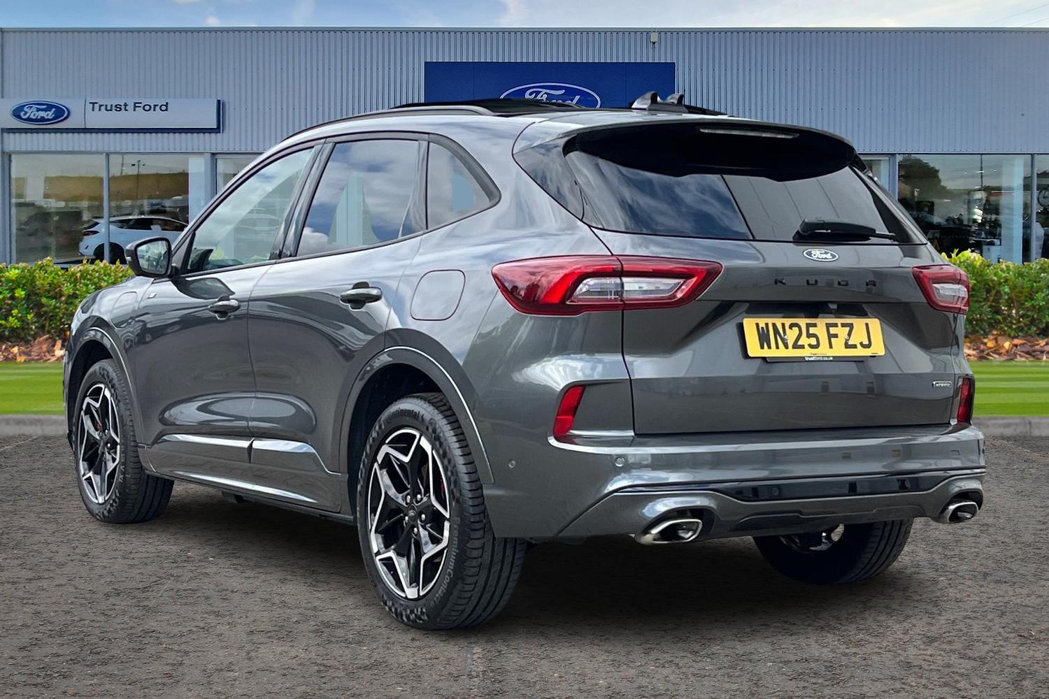 Ford Kuga Photo 1