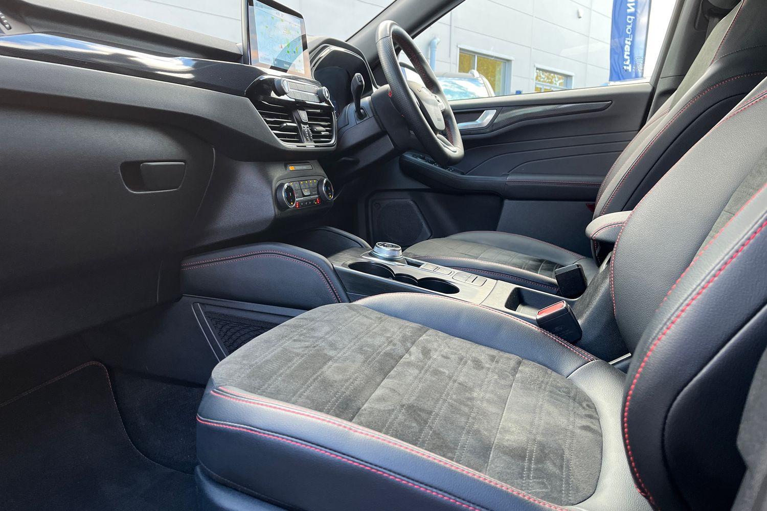 Ford KUGA Photo 17