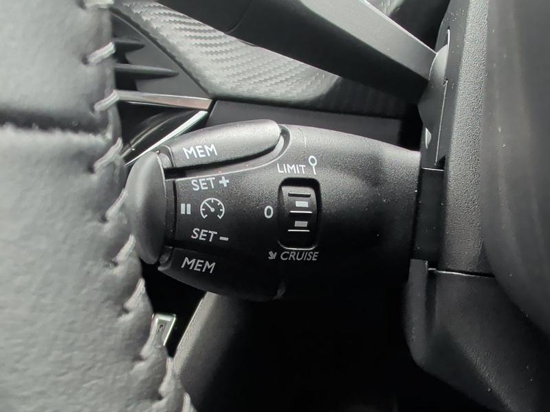 Used Peugeot E-208 NU74LXF 42