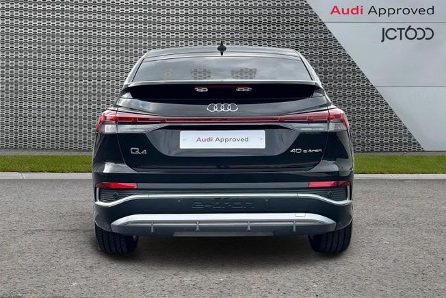 AUDI Q4 E-Tron Photo 7
