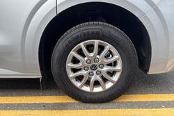 VOLKSWAGEN Transporter Photo 5
