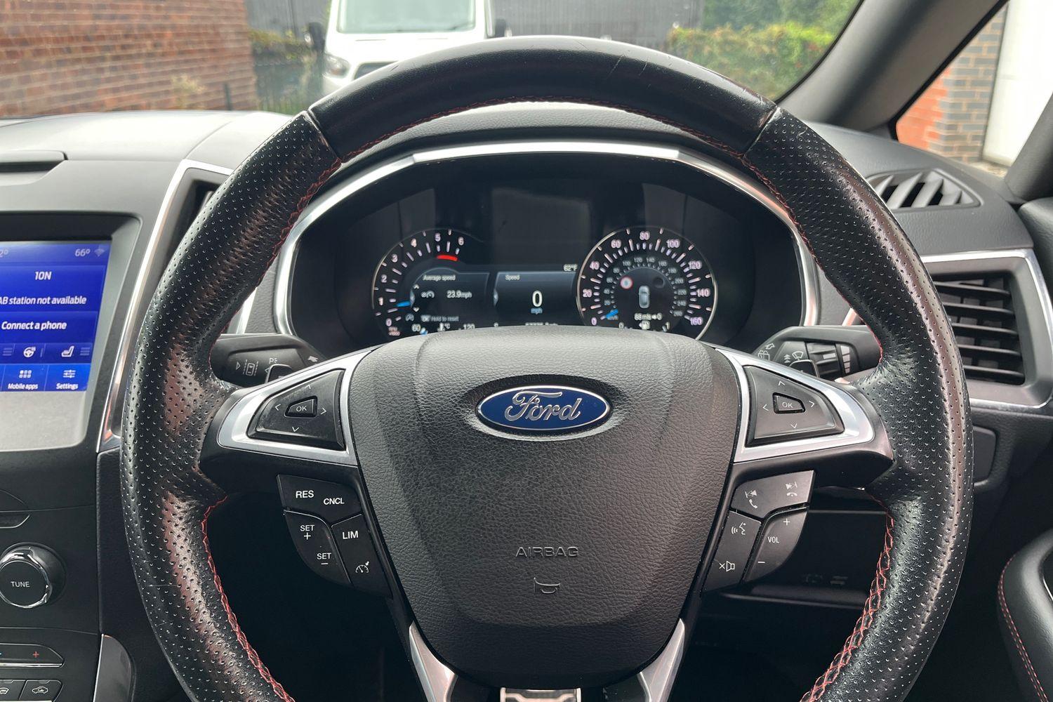 Ford S-Max Photo 11