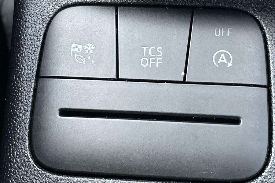 Ford FIESTA Photo autoimg-d7a62b5f005025be3c7f81ea182cb5cf85a03962.jpg
