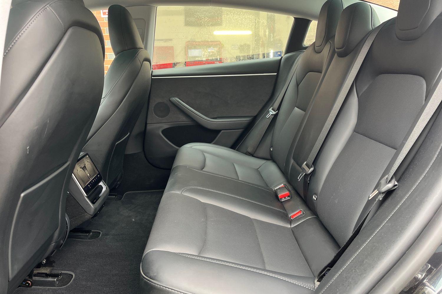 TESLA MODEL 3 Photo 19