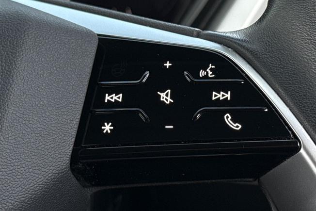 AUDI Q4 E-Tron Photo 17