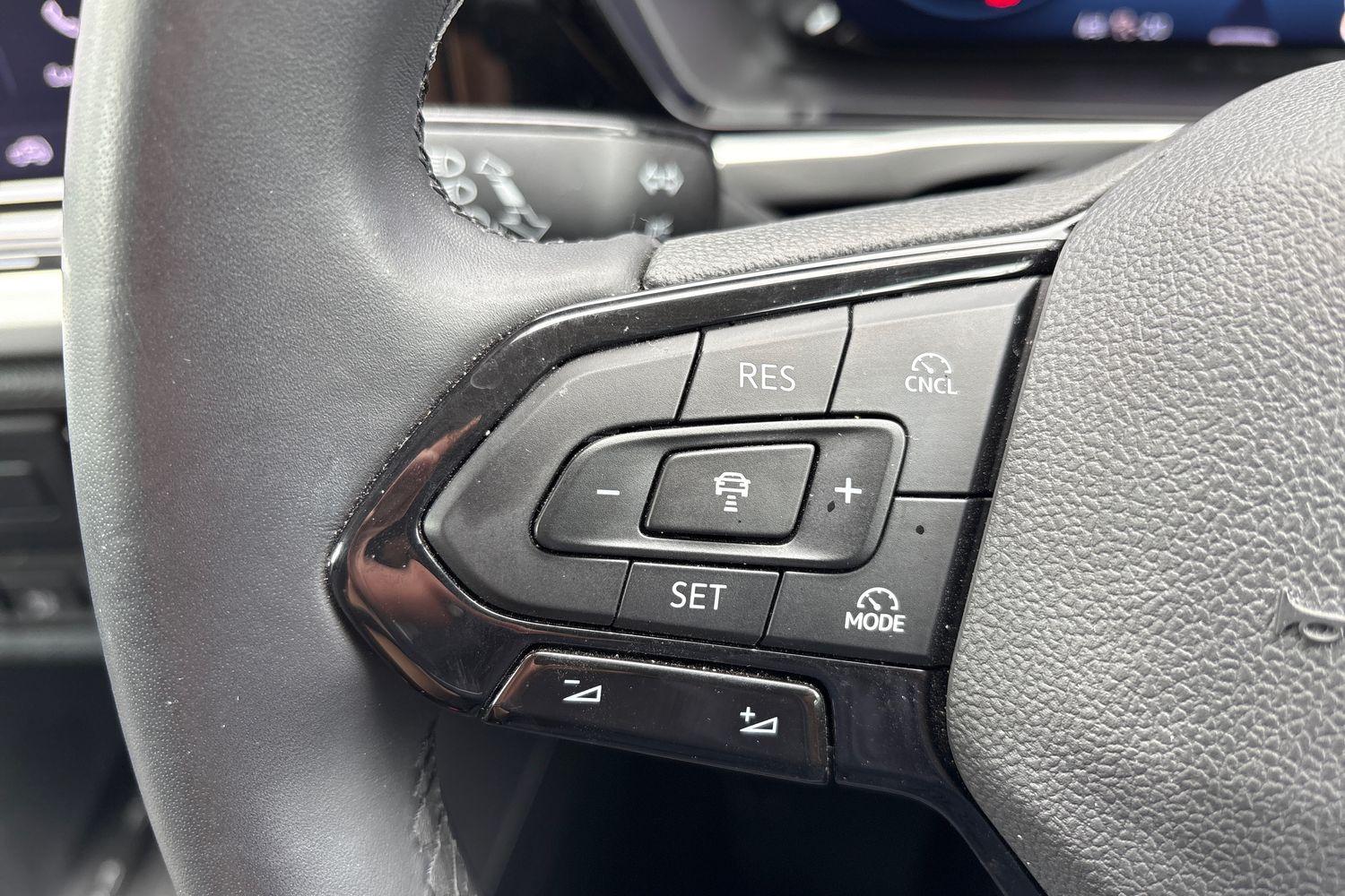 Ford TRANSIT CONNECT Photo 25