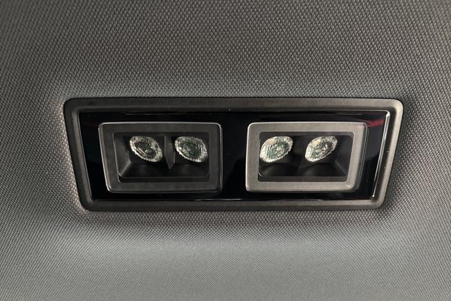 VOLKSWAGEN Golf Photo 28