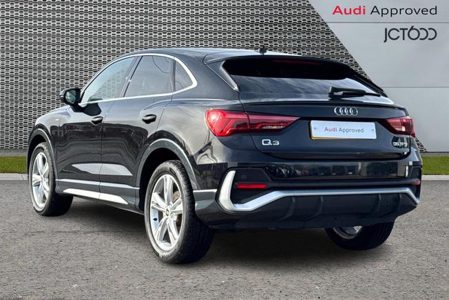 AUDI Q3 Photo 3